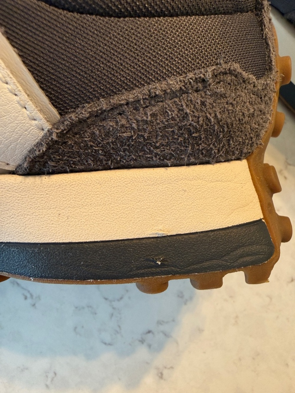 New Balance 327 Sneakers, 7.5 - Picture 6 of 7